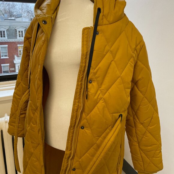 Womance Mustard Yellow Winter Coat / Manteau d’hiver Womance jaune moutarde - Picture 2 of 8